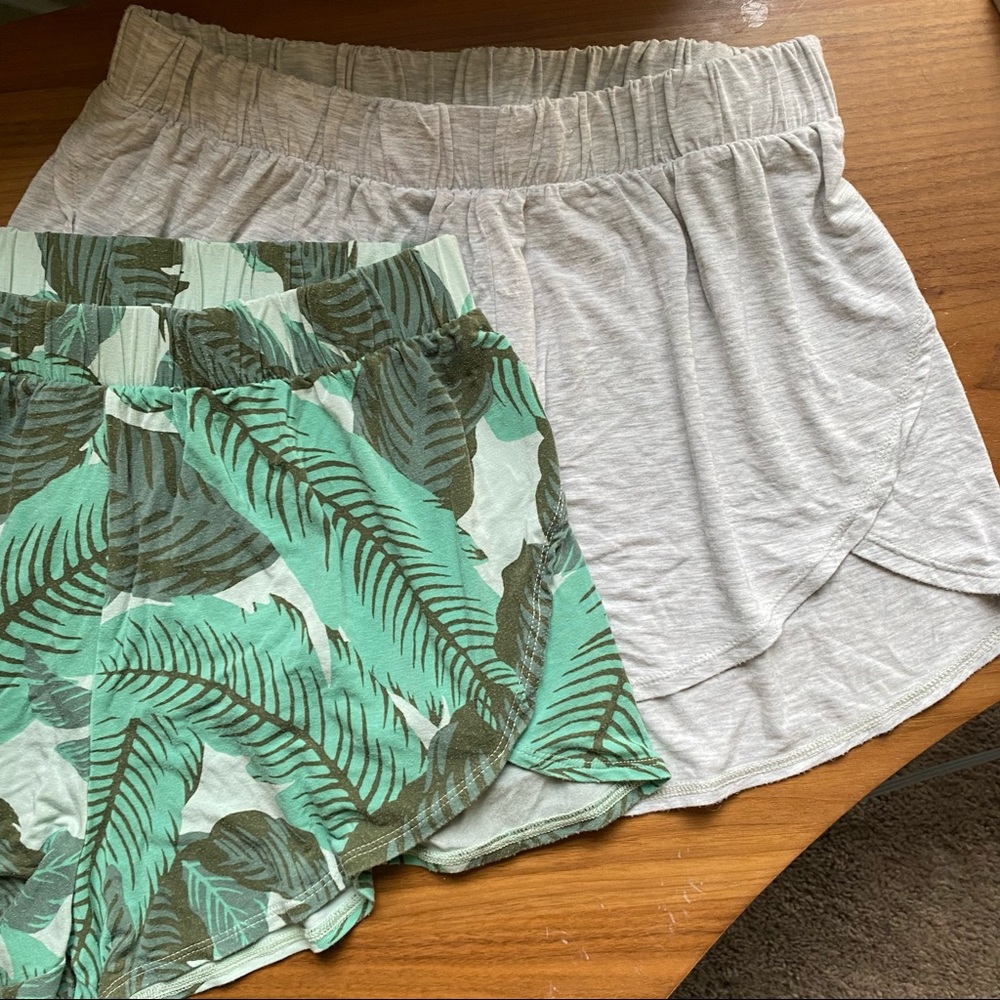 Old Navy SET of 100% Cotton Shorts - Picture 3 of 8